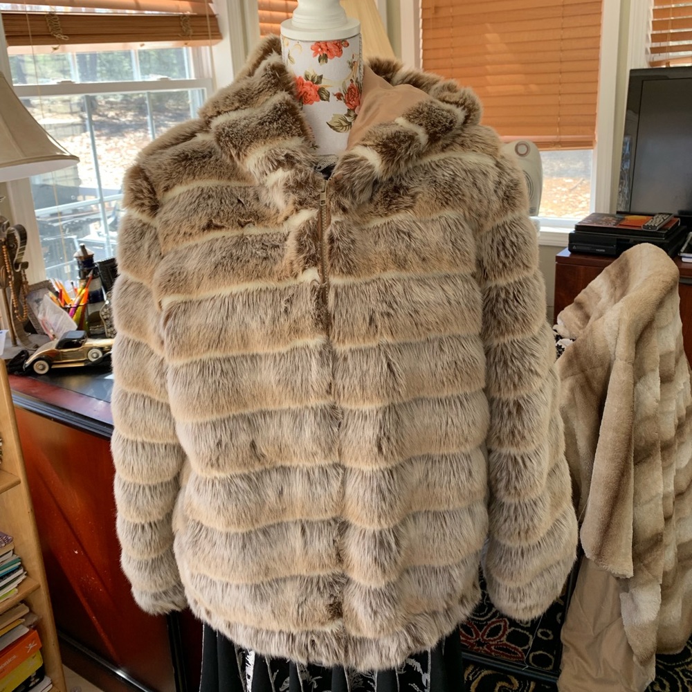 Alpine Studio Faux fur  coat